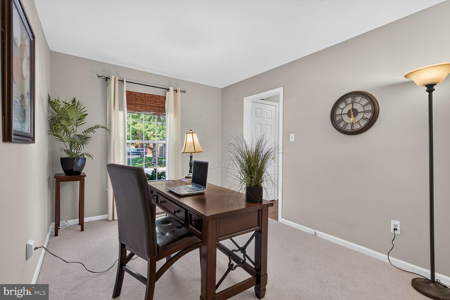 8449 Lakinhurst Ln Property Photo 21