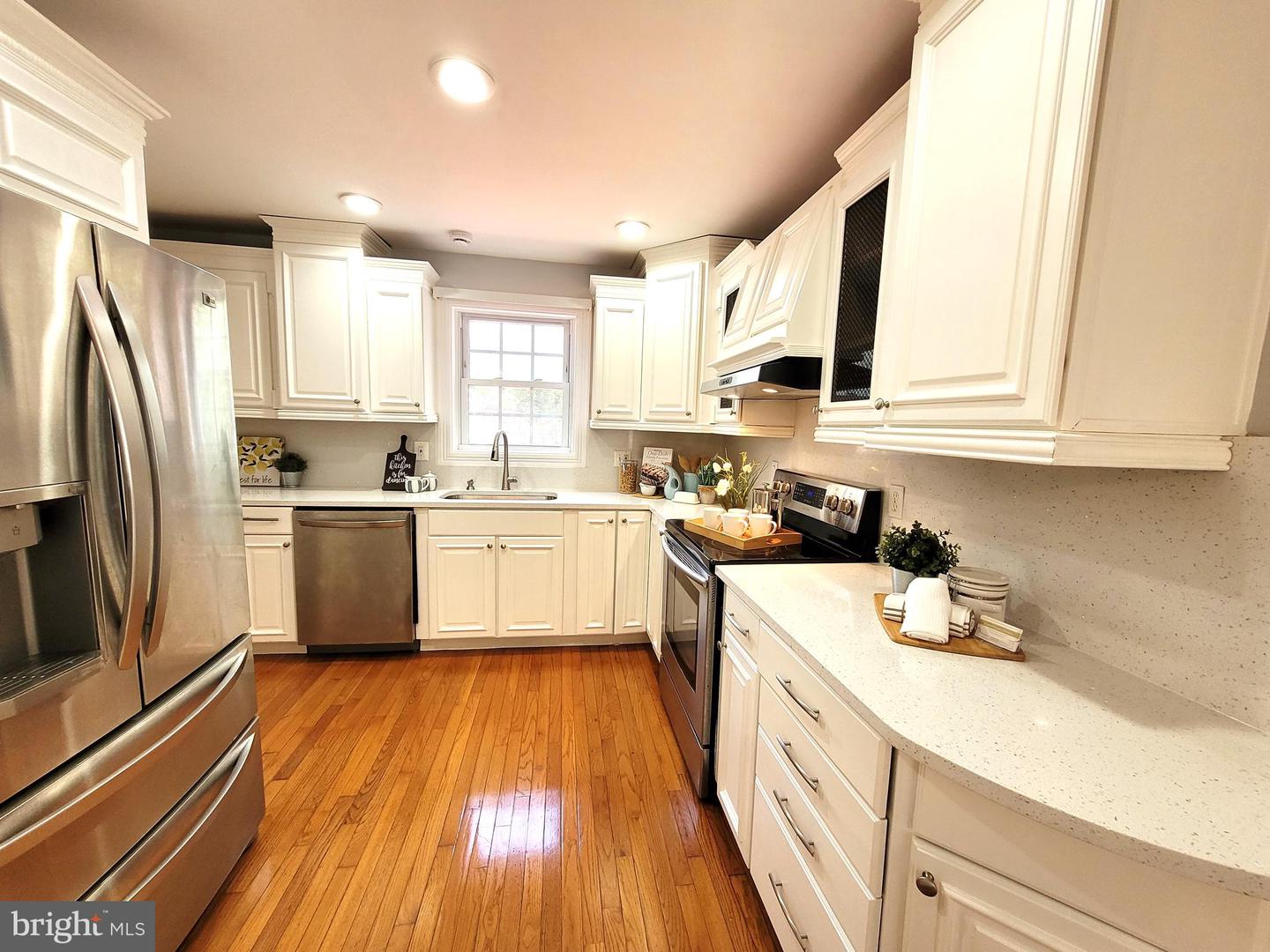 3911 Shelley Ln Property Photo 15