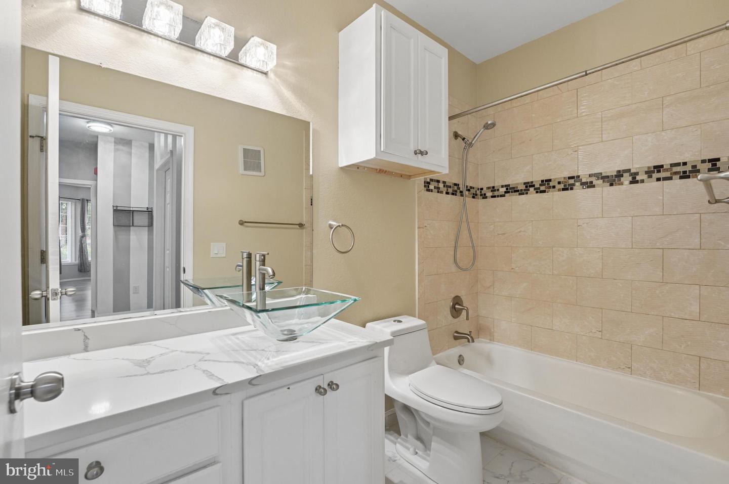 1550 Spring Gate Dr #8102 Property Photo 19