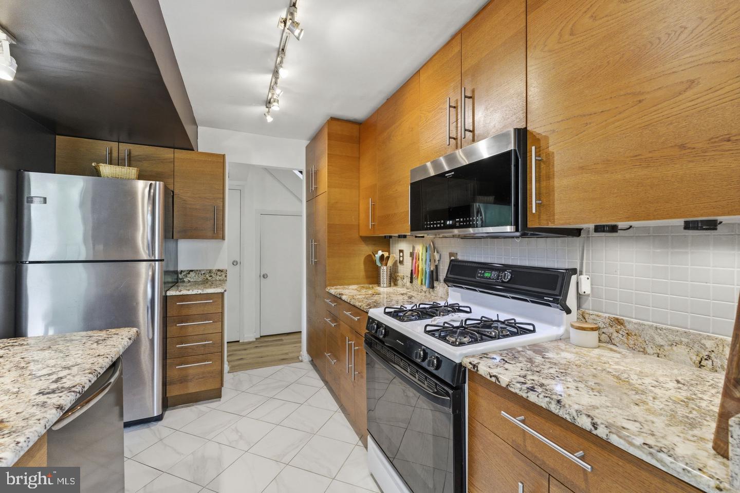 11260 Chestnut Grove Sq #337 Property Photo 19