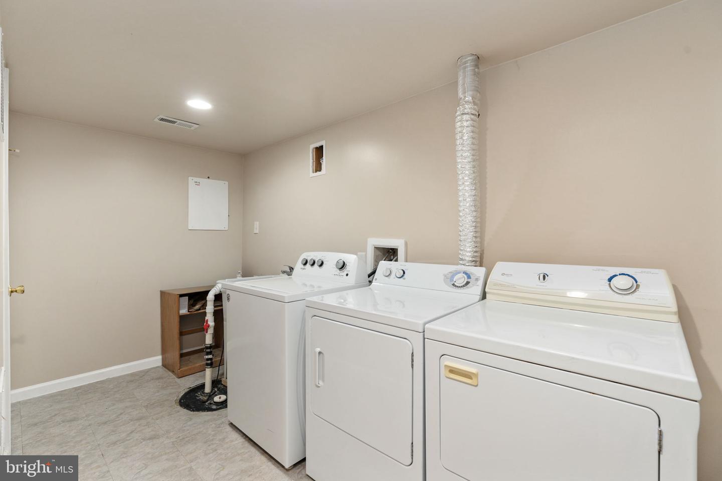8945 Wynnefield Ct Property Photo 59
