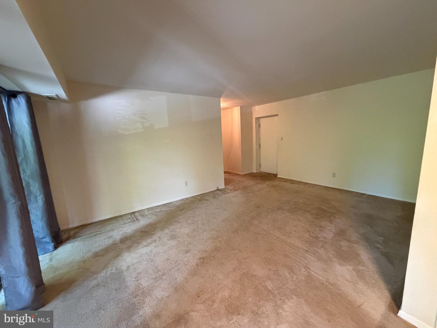 6141 Leesburg Pike #208 Property Photo 3