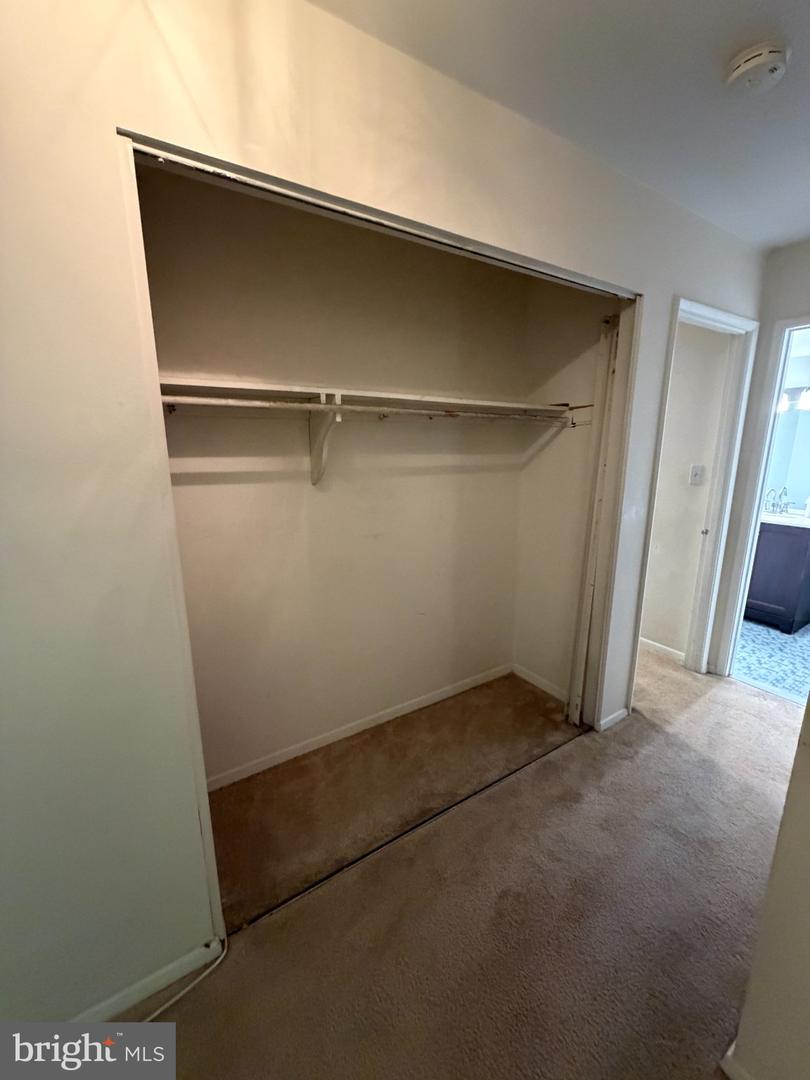 6141 Leesburg Pike #208 Property Photo 13