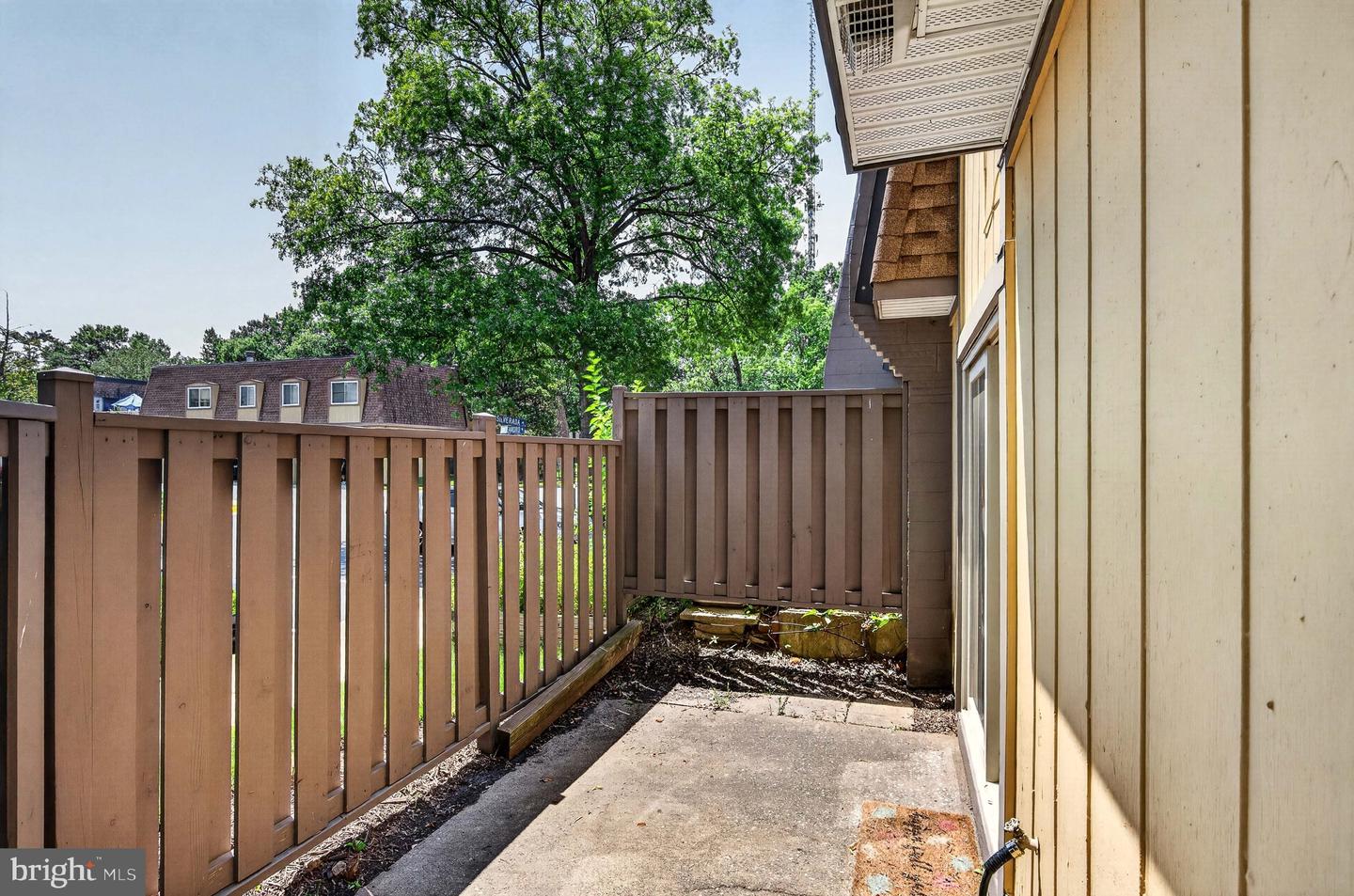 7926 San Leandro Pl #a Property Photo 4