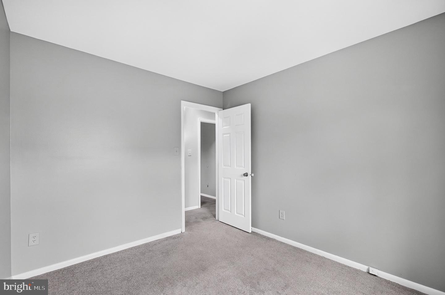 7926 San Leandro Pl #a Property Photo 17