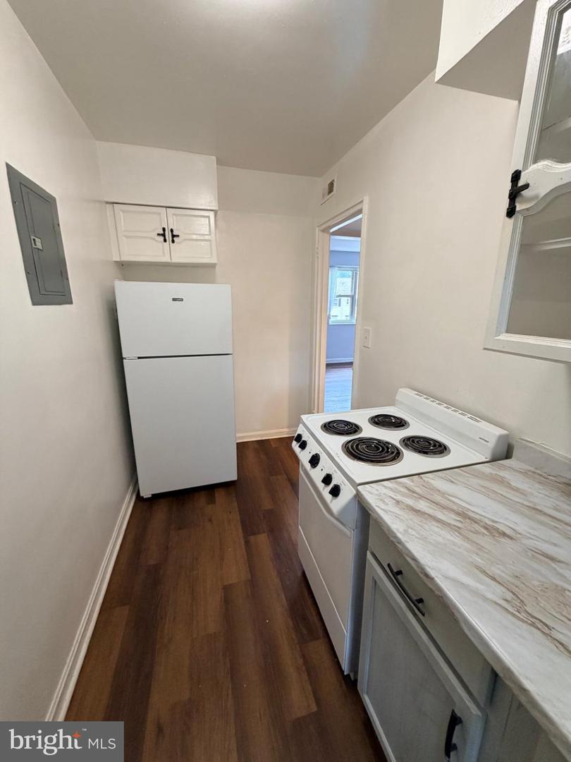 3051 Patrick Henry Dr #201 Property Photo 10