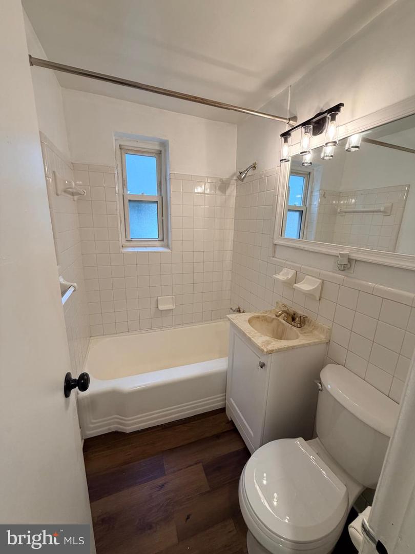 3051 Patrick Henry Dr #201 Property Photo 12