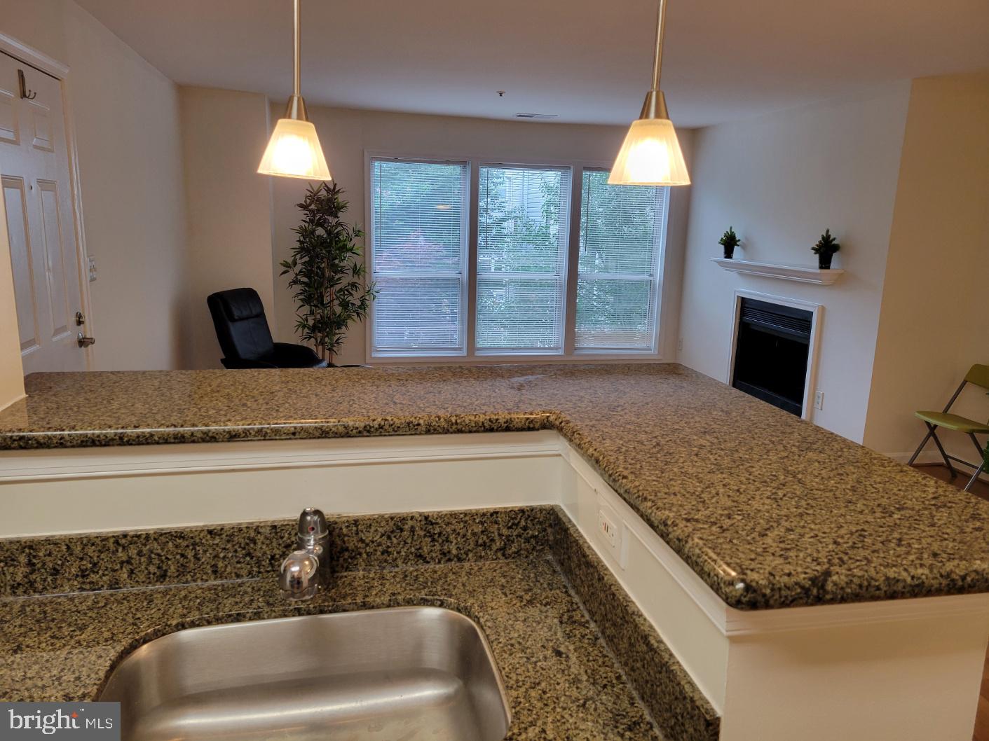 3178 Summit Square Dr #3-b12 Property Photo 22