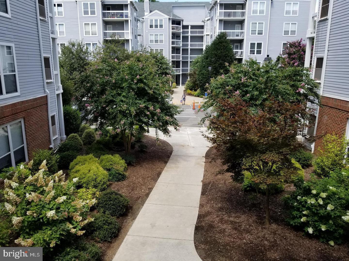3178 Summit Square Dr #3-b12 Property Photo 32