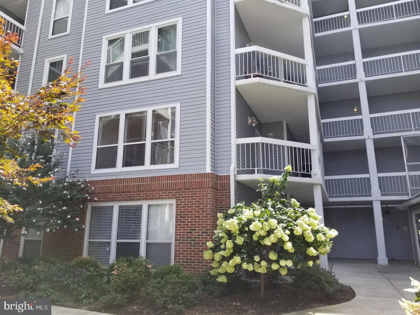 3178 Summit Square Dr #3-b12 Property Photo 35