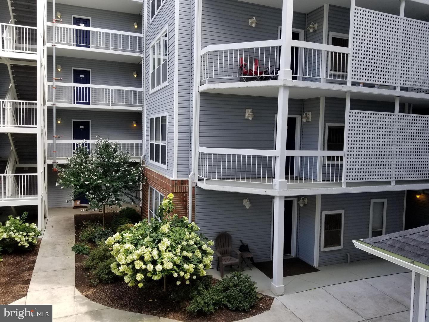 3178 Summit Square Dr #3-b12 Property Photo 37