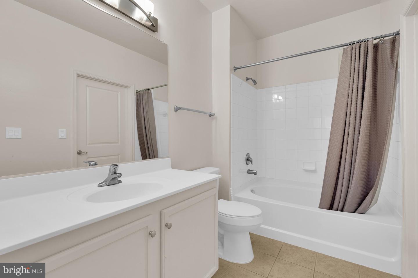 2665 Prosperity Ave #115 Property Photo 13