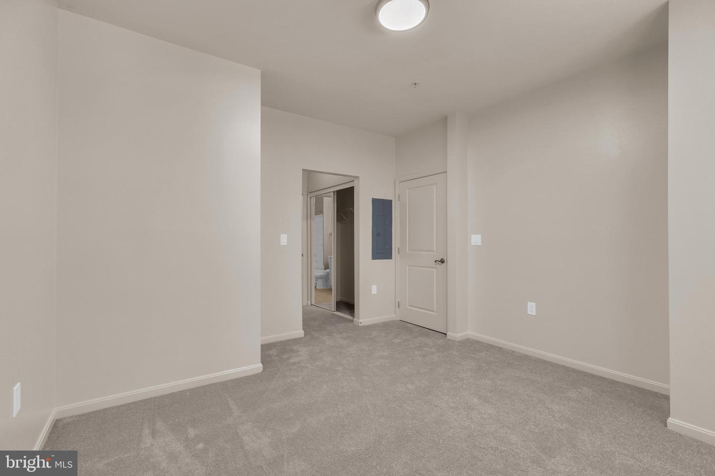 2665 Prosperity Ave #115 Property Photo 16