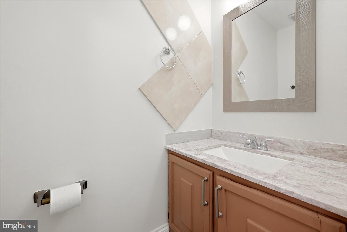 9608 Masterworks Dr Property Photo 16