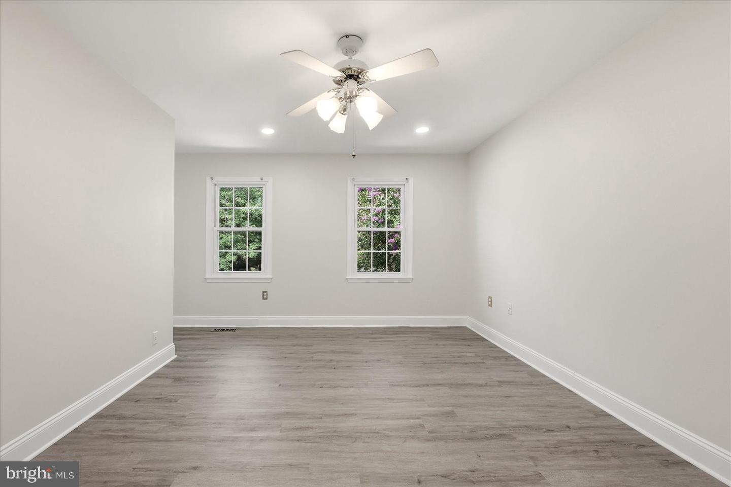 9608 Masterworks Dr Property Photo 23