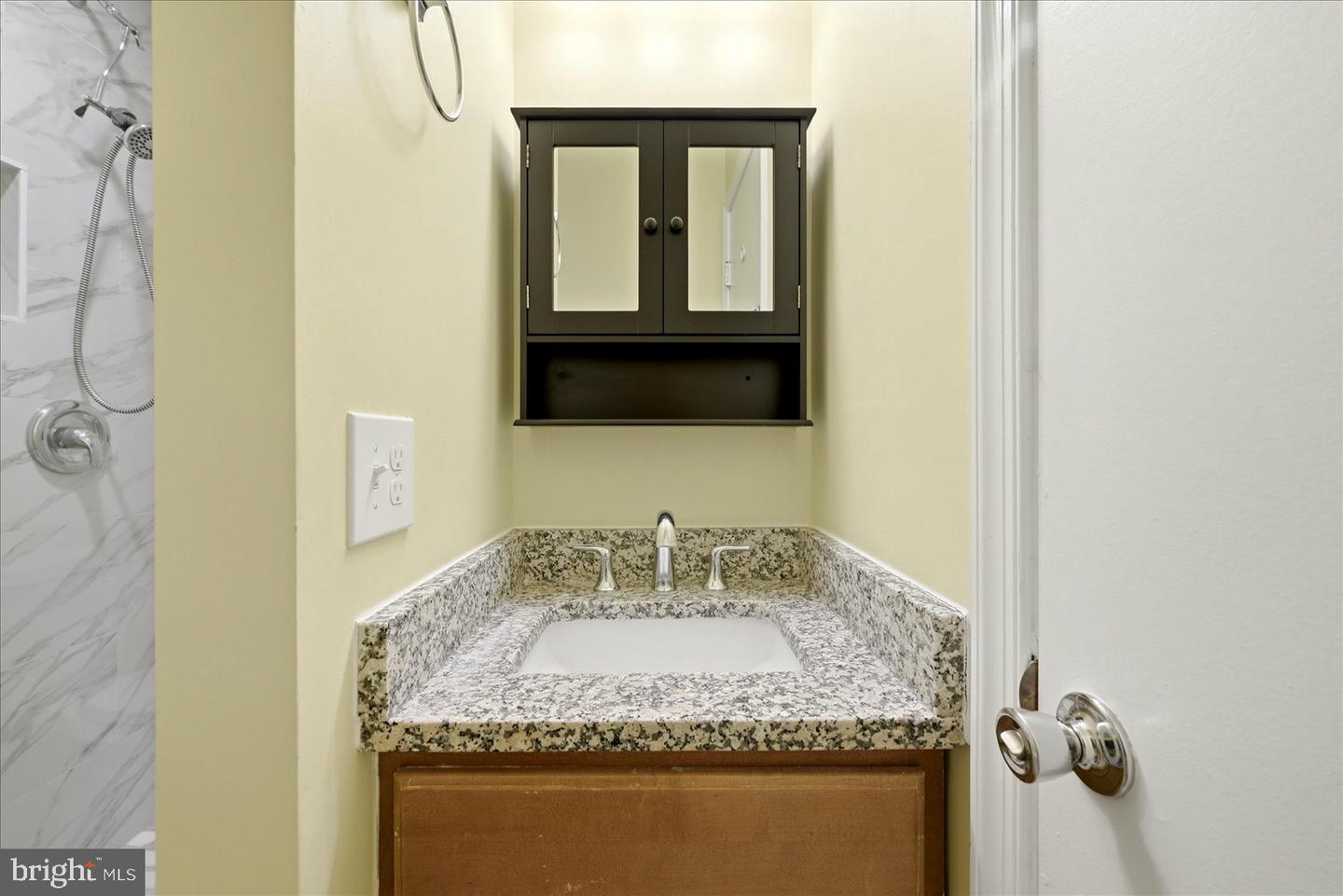 9608 Masterworks Dr Property Photo 26