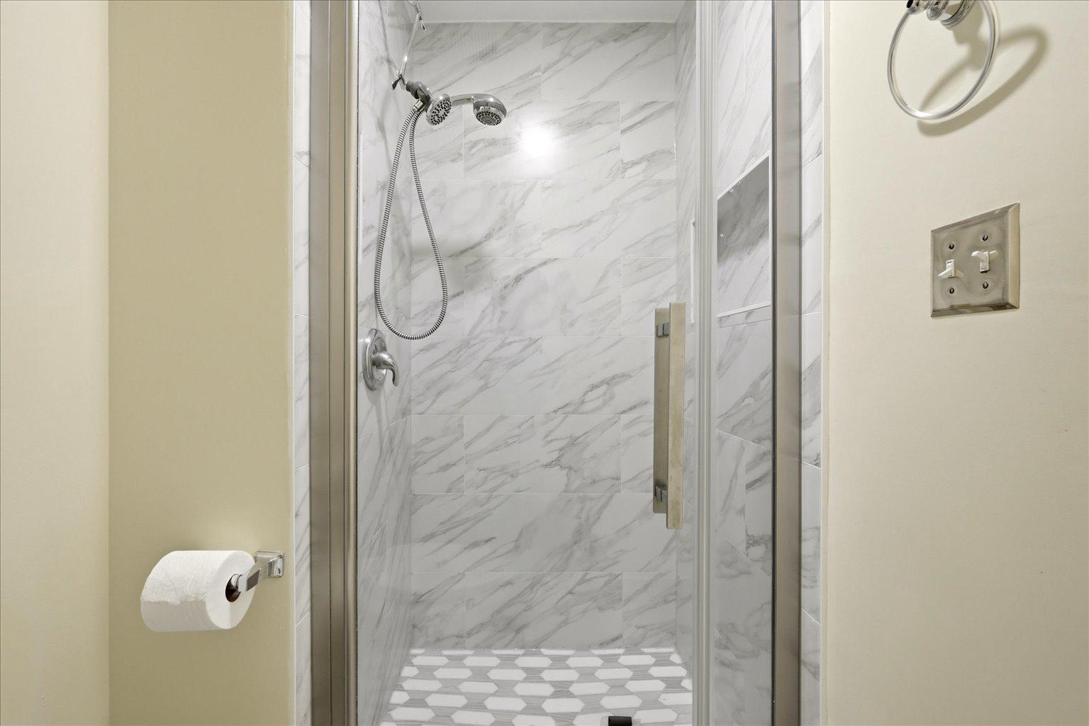 9608 Masterworks Dr Property Photo 27