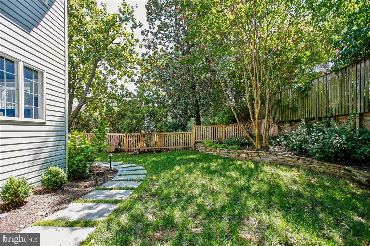 1909 Belfield Rd Property Photo 62