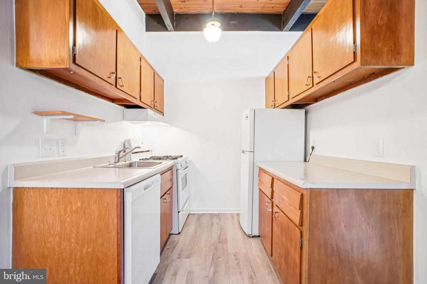 4333 Americana Dr #203 Property Photo 8