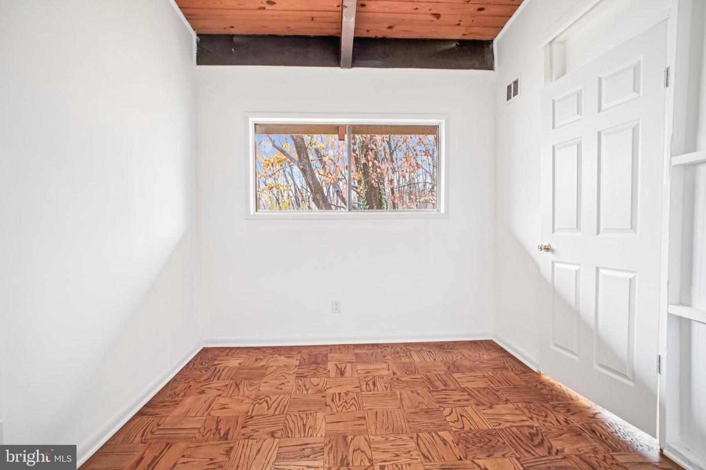 4333 Americana Dr #203 Property Photo 18