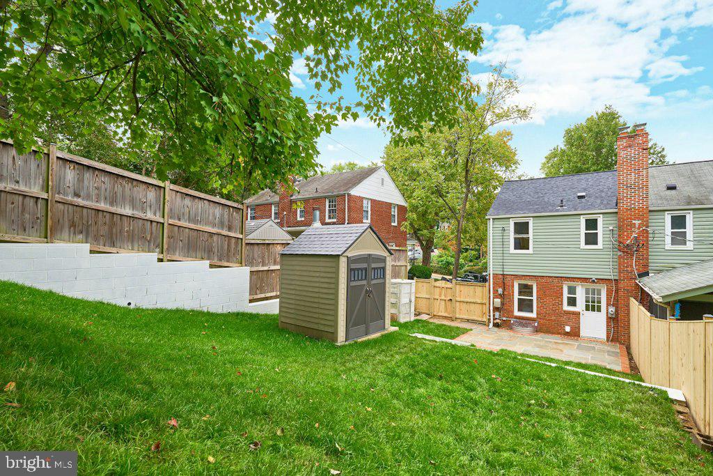 2802 Farmington Dr Property Photo 30