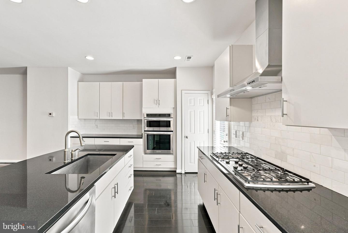 9652 Pullman Pl Property Photo 15