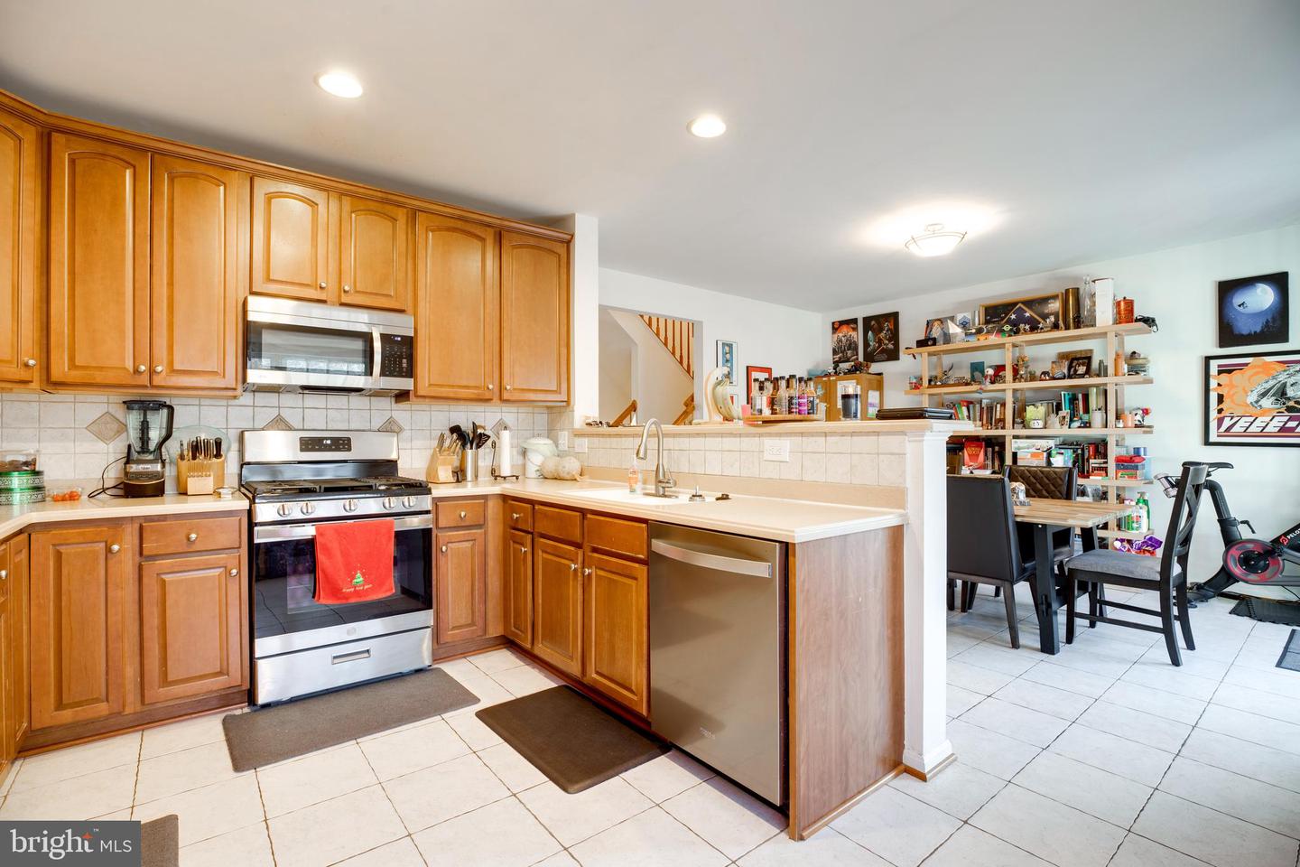 4594 Barringer Pl Property Photo 4