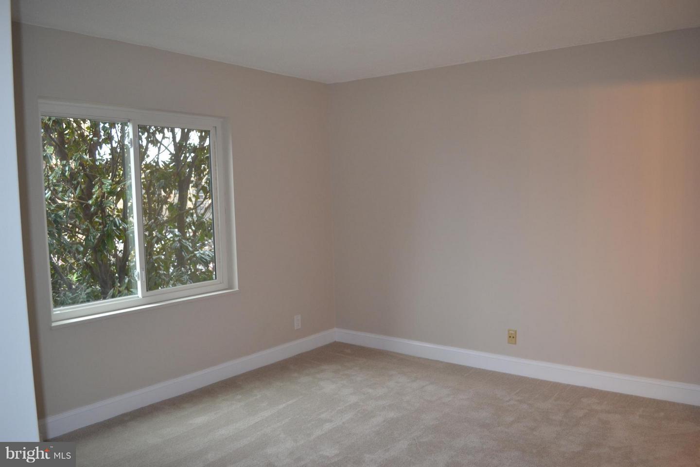 8340 Greensboro Drive #303 Property Photo 17