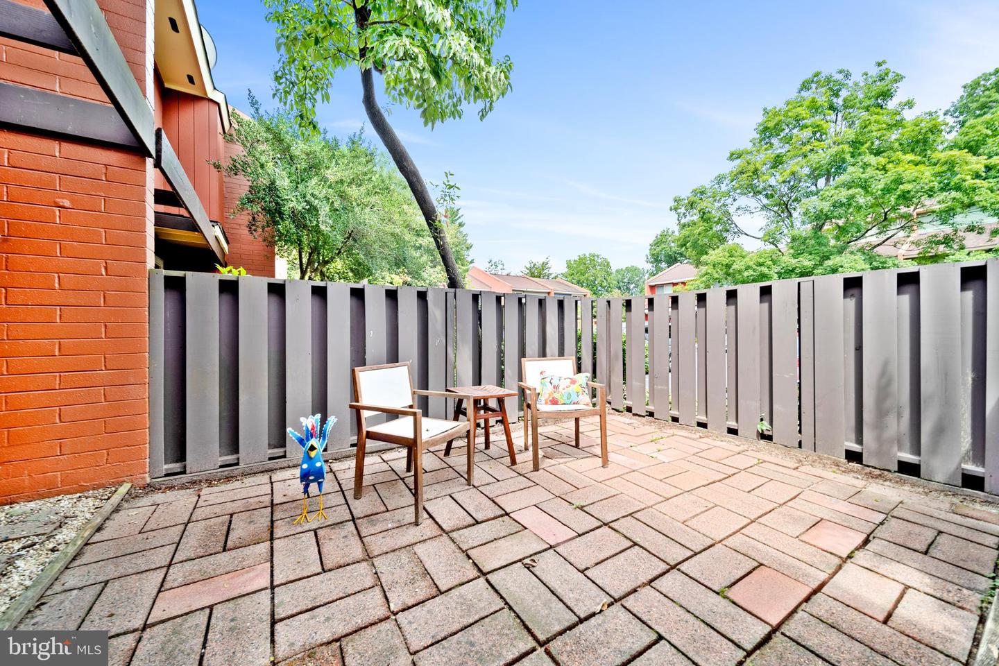1386 Northgate Sq Property Photo 5