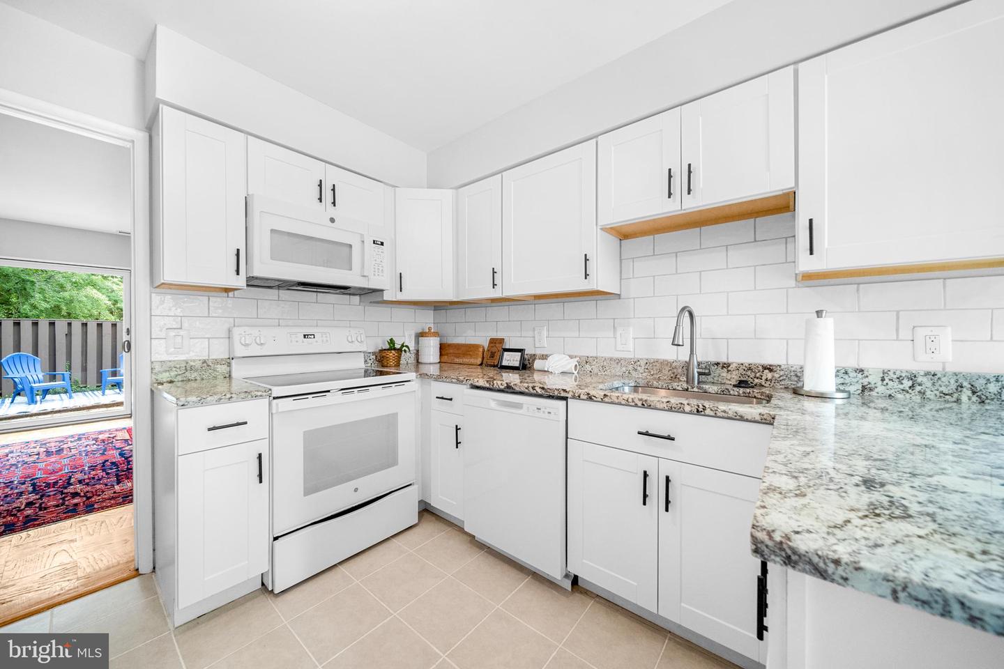 1386 Northgate Sq Property Photo 6