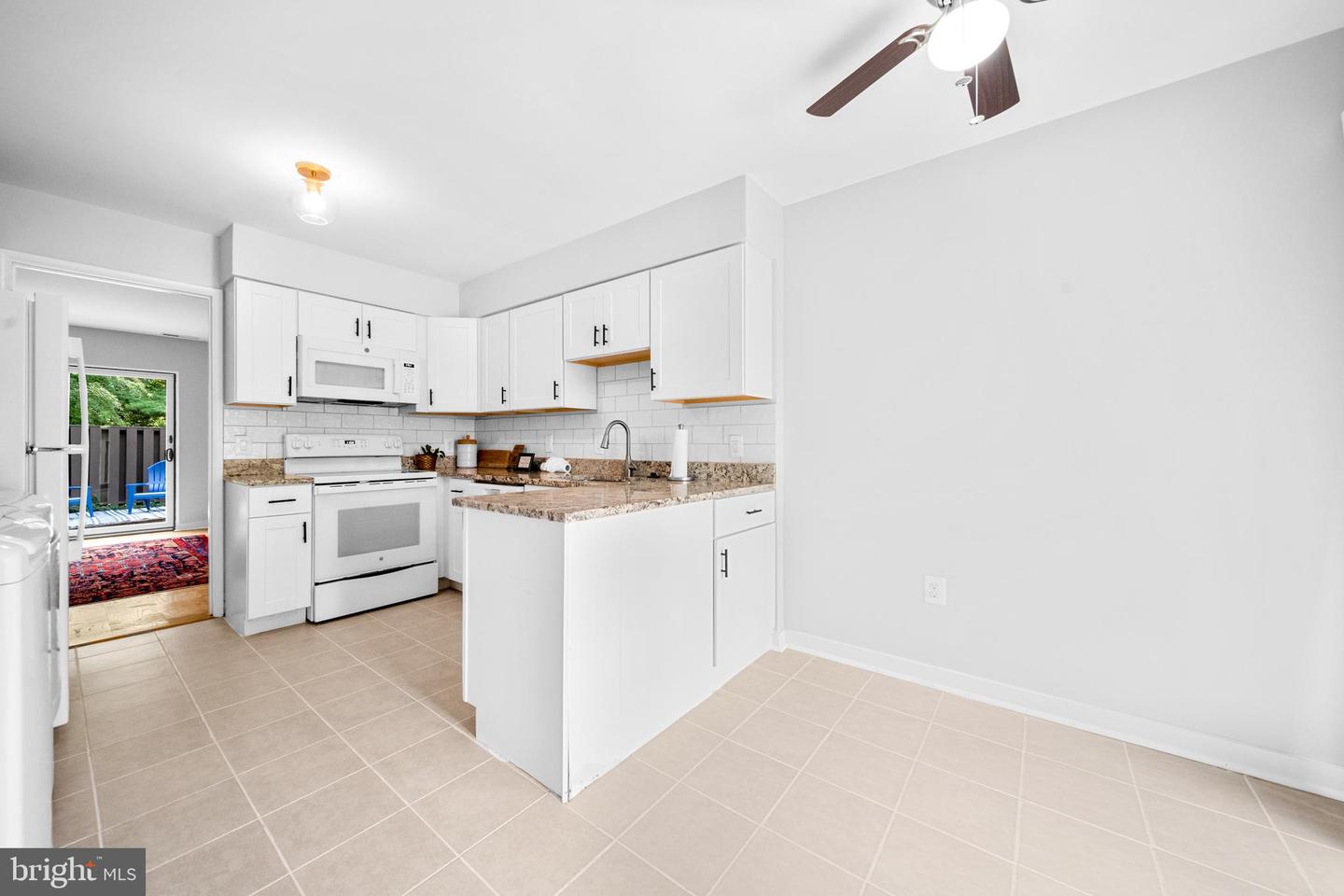 1386 Northgate Sq Property Photo 10