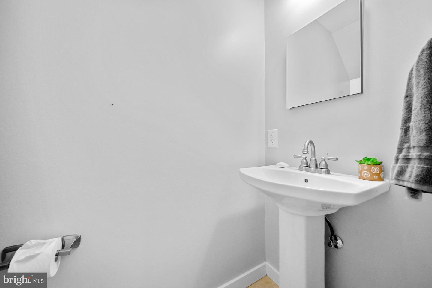 1386 Northgate Sq Property Photo 16