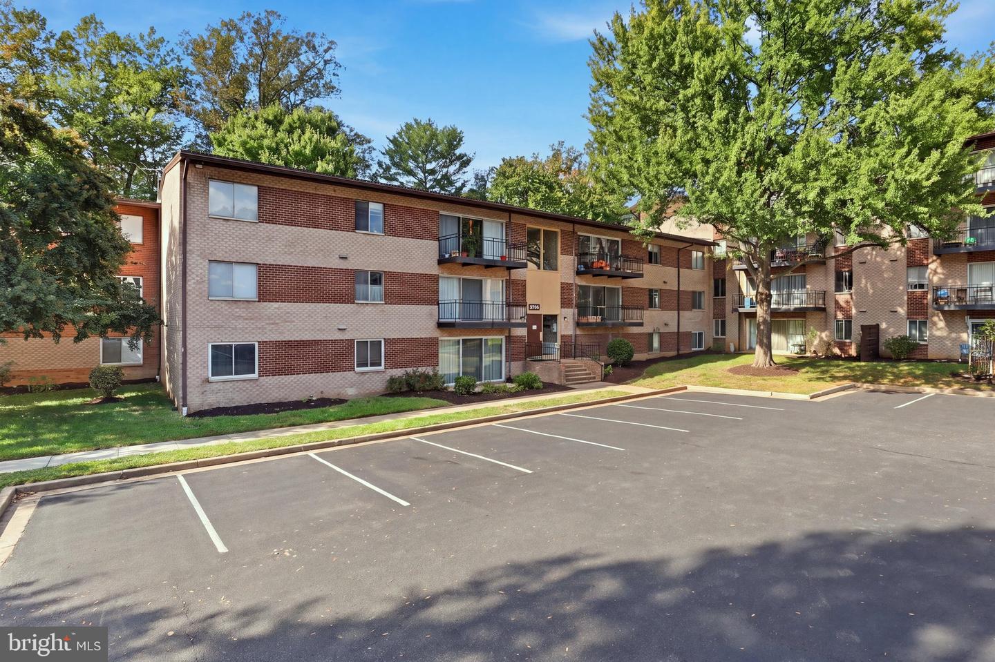 4108 Mangalore Dr #302 Property Photo 1