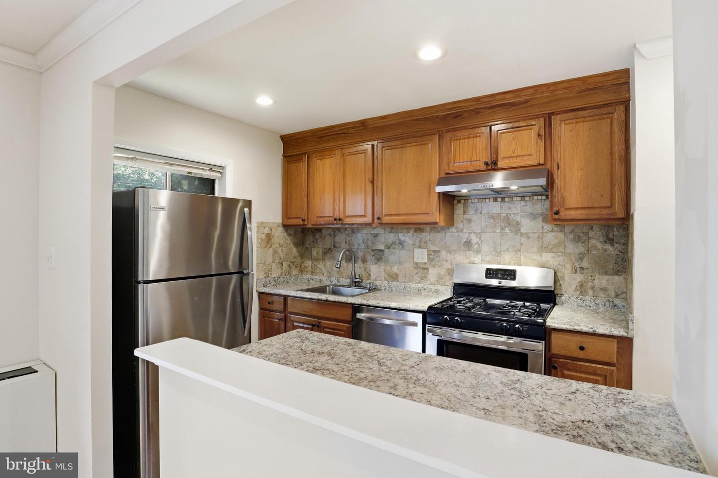 4108 Mangalore Dr #302 Property Photo 11