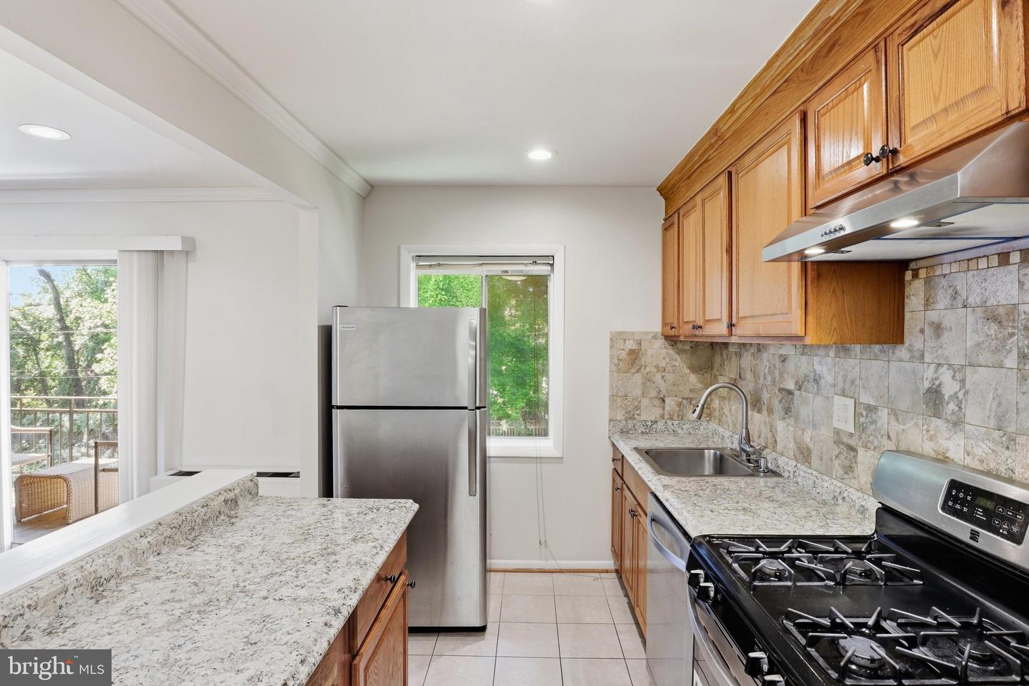4108 Mangalore Dr #302 Property Photo 12