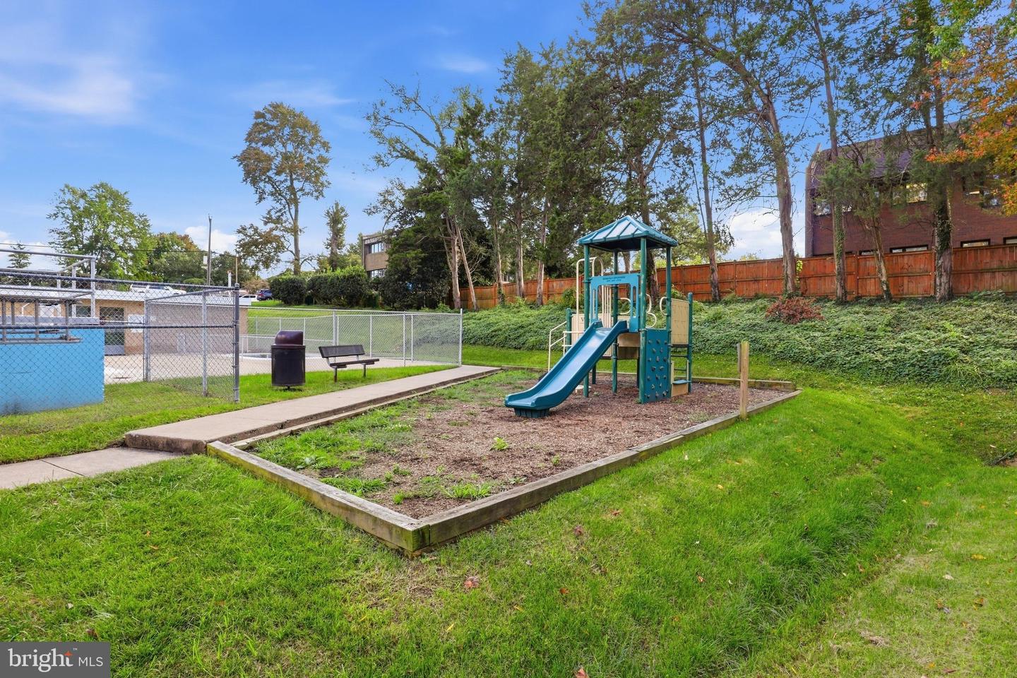4108 Mangalore Dr #302 Property Photo 27
