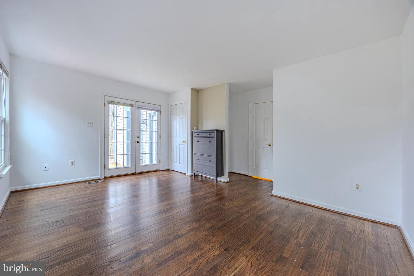 8200 Maple Ridge Ave Property Photo 11