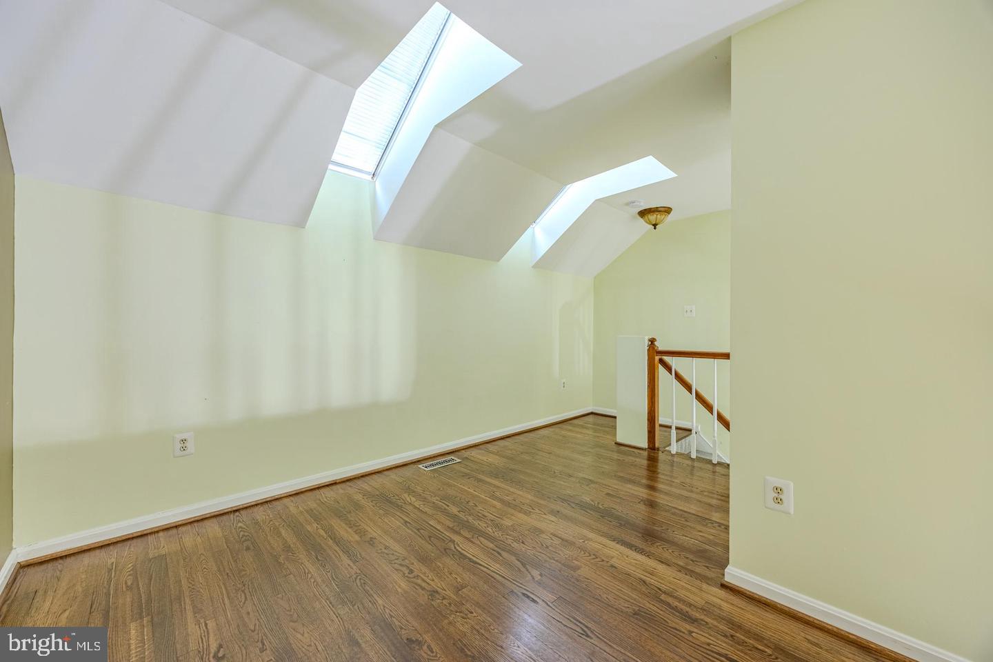 8200 Maple Ridge Ave Property Photo 22