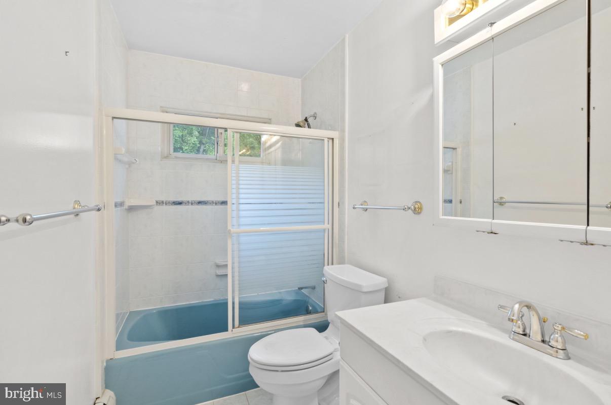 6028 Telegraph Rd Property Photo 10