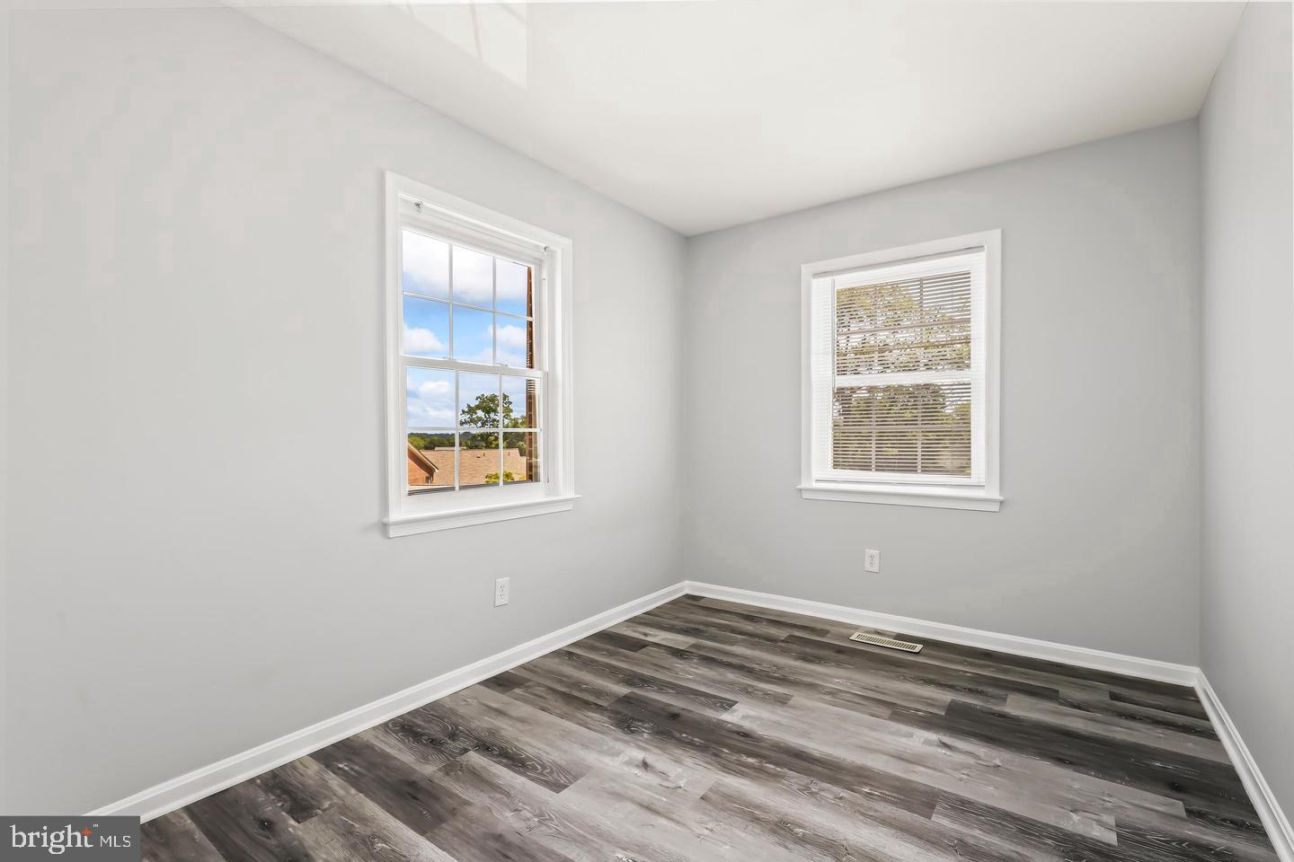 9904 Hagel Cir Property Photo 22