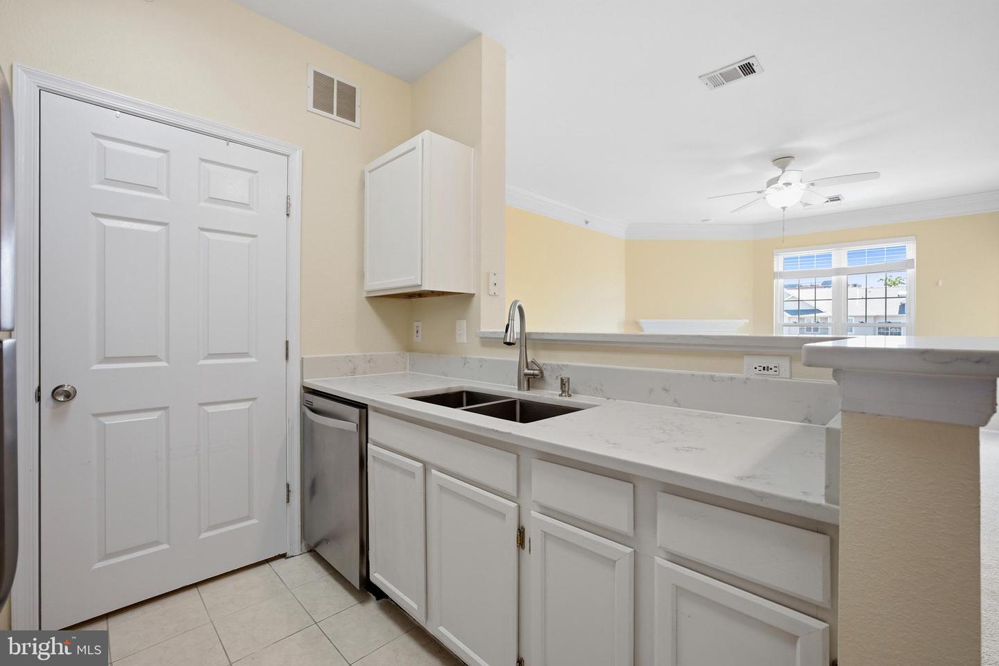1580 Spring Gate Dr #4415 Property Photo 4