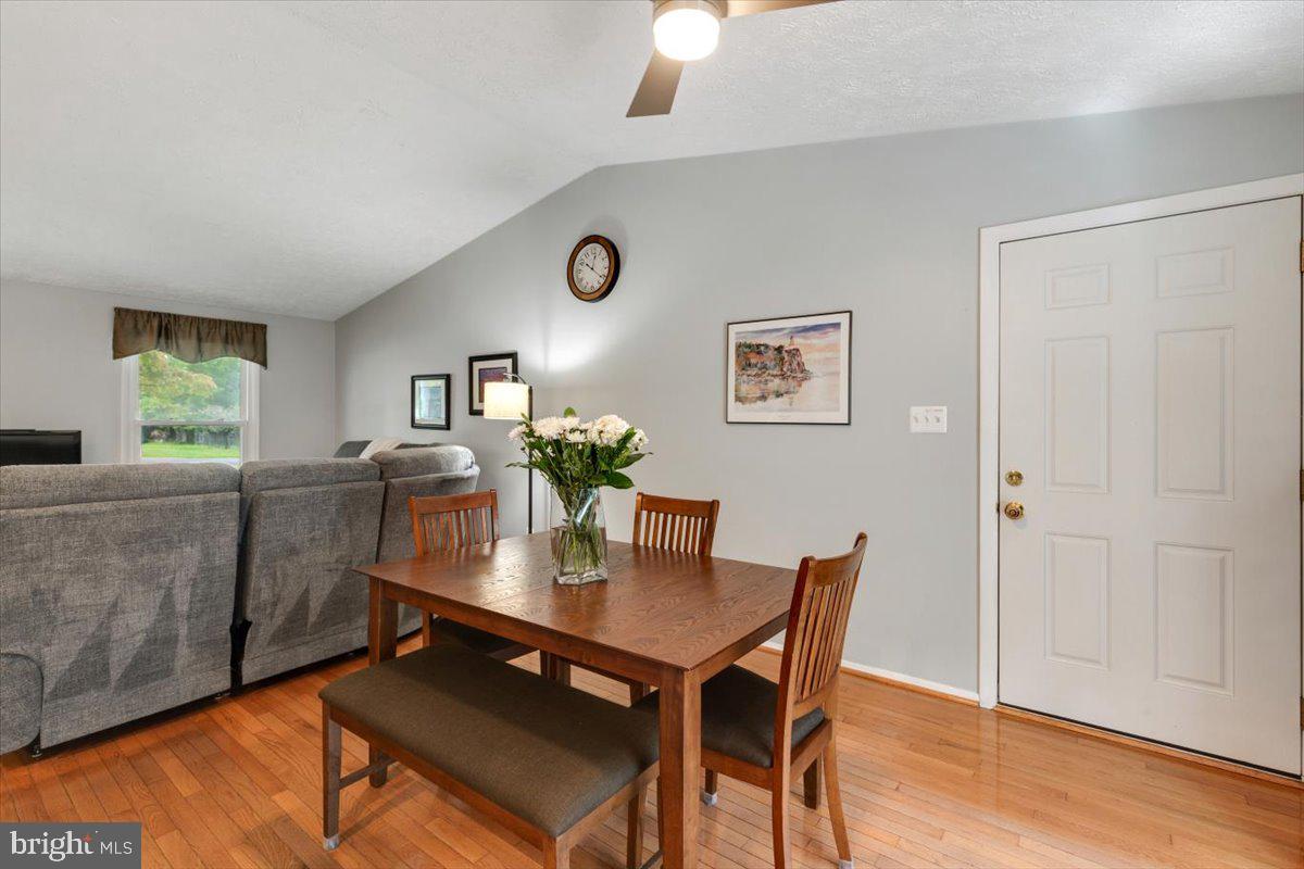 2913 Ashdown Forest Dr Property Photo 18