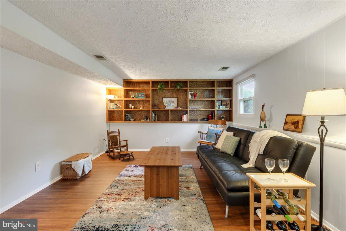 2913 Ashdown Forest Dr Property Photo 33