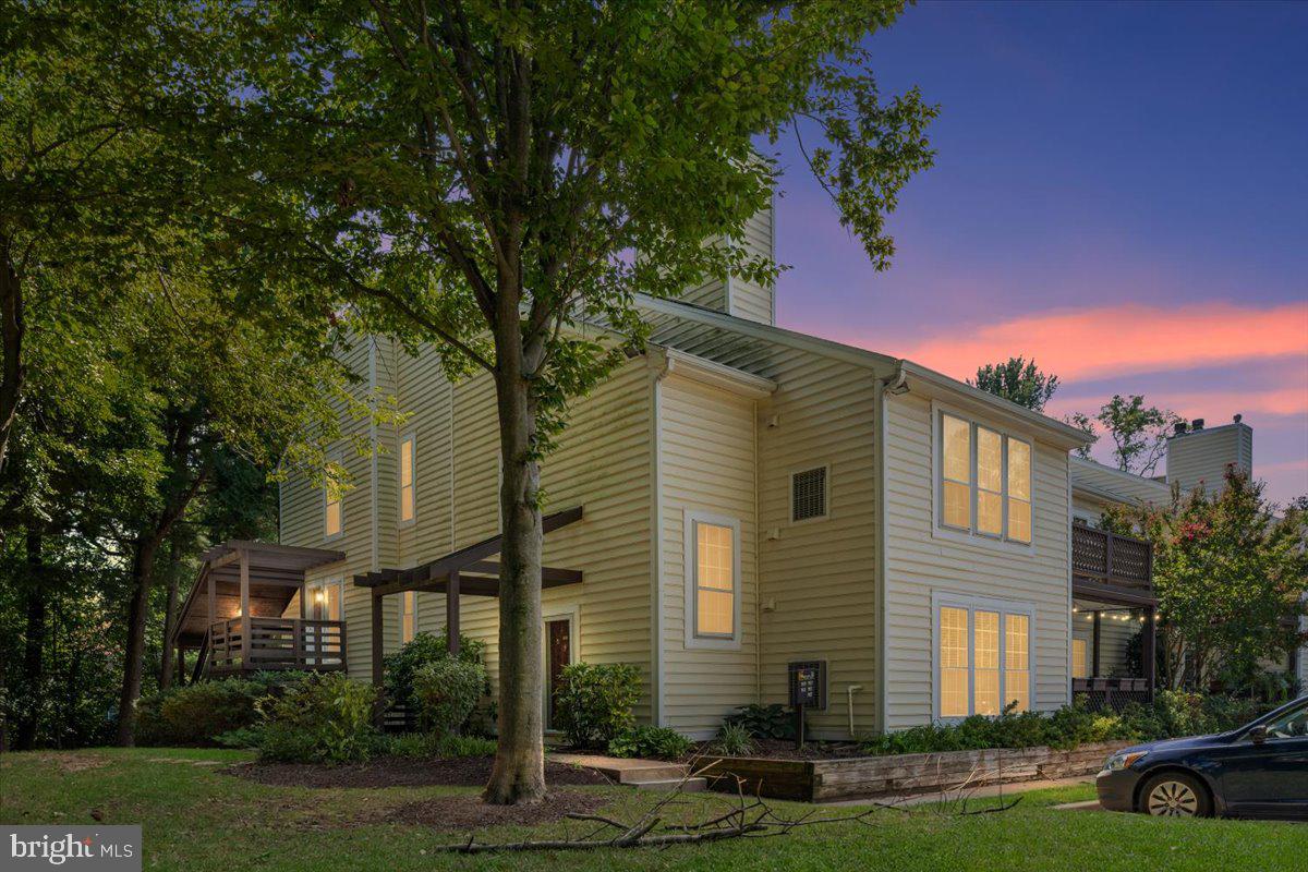 9925 Oakton Terrace Rd Property Photo 1