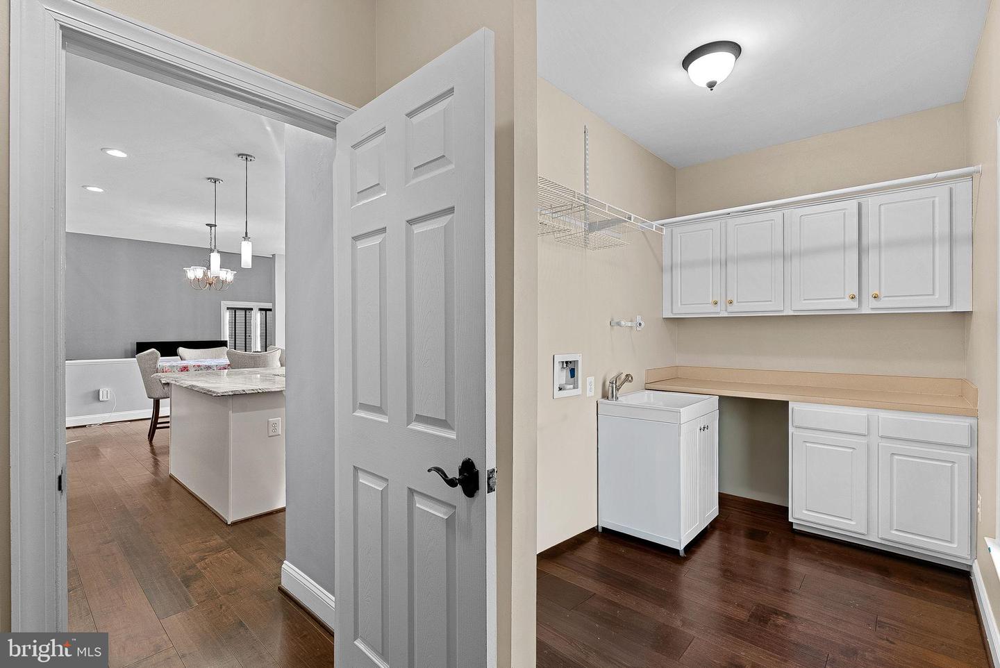 8138 Rondelay Ln Property Photo 15