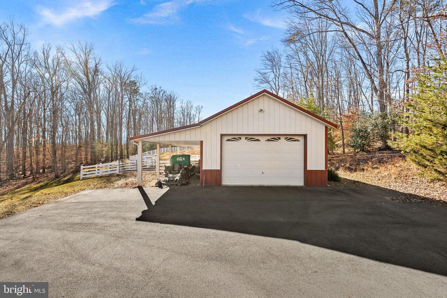 8138 Rondelay Ln Property Photo 39