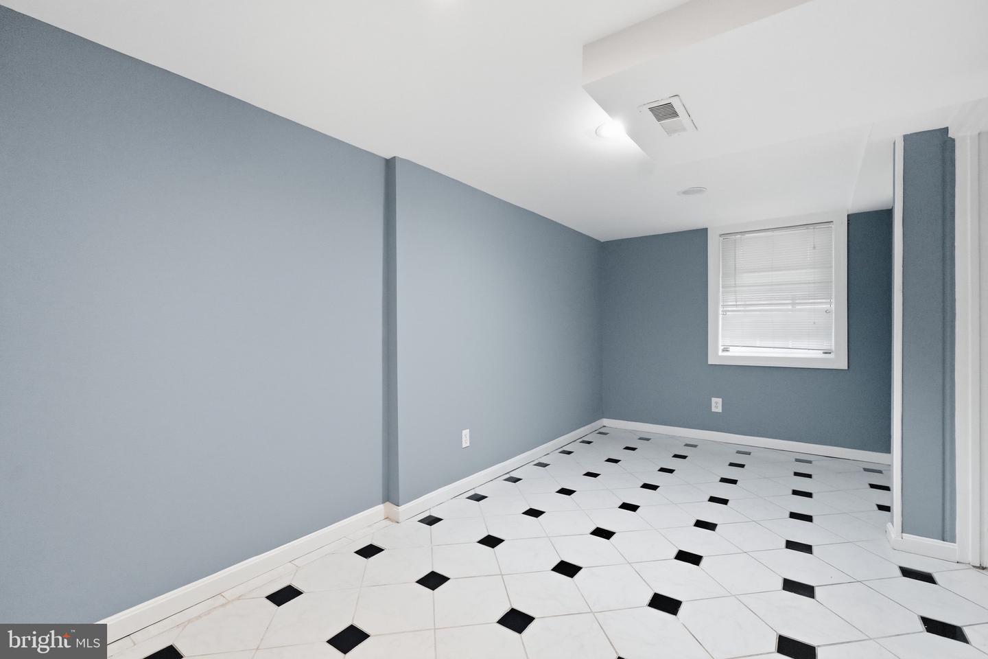 3805 Oliver Ave Property Photo 25