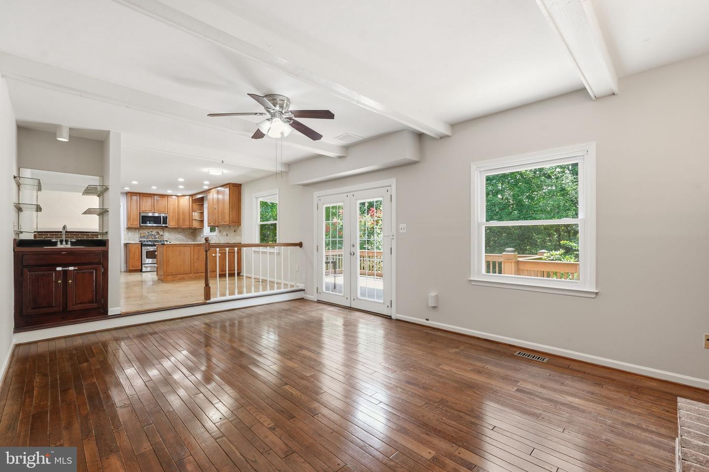 7316 Walnut Knoll Dr Property Photo 8