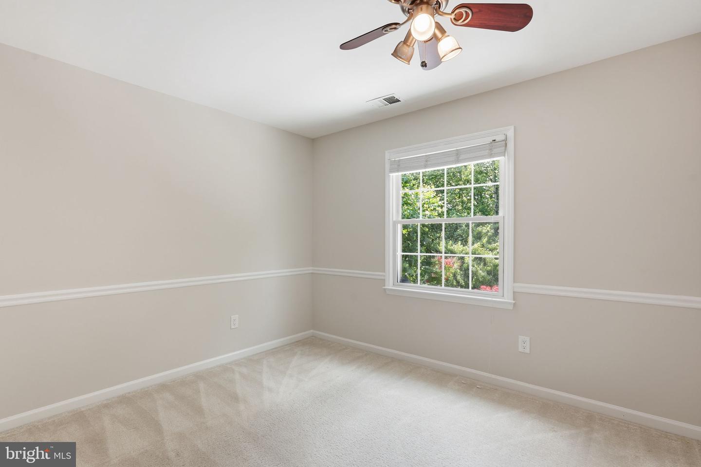 7316 Walnut Knoll Dr Property Photo 34