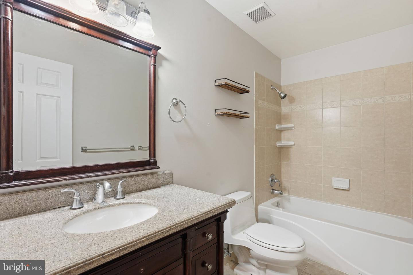 7316 Walnut Knoll Dr Property Photo 36